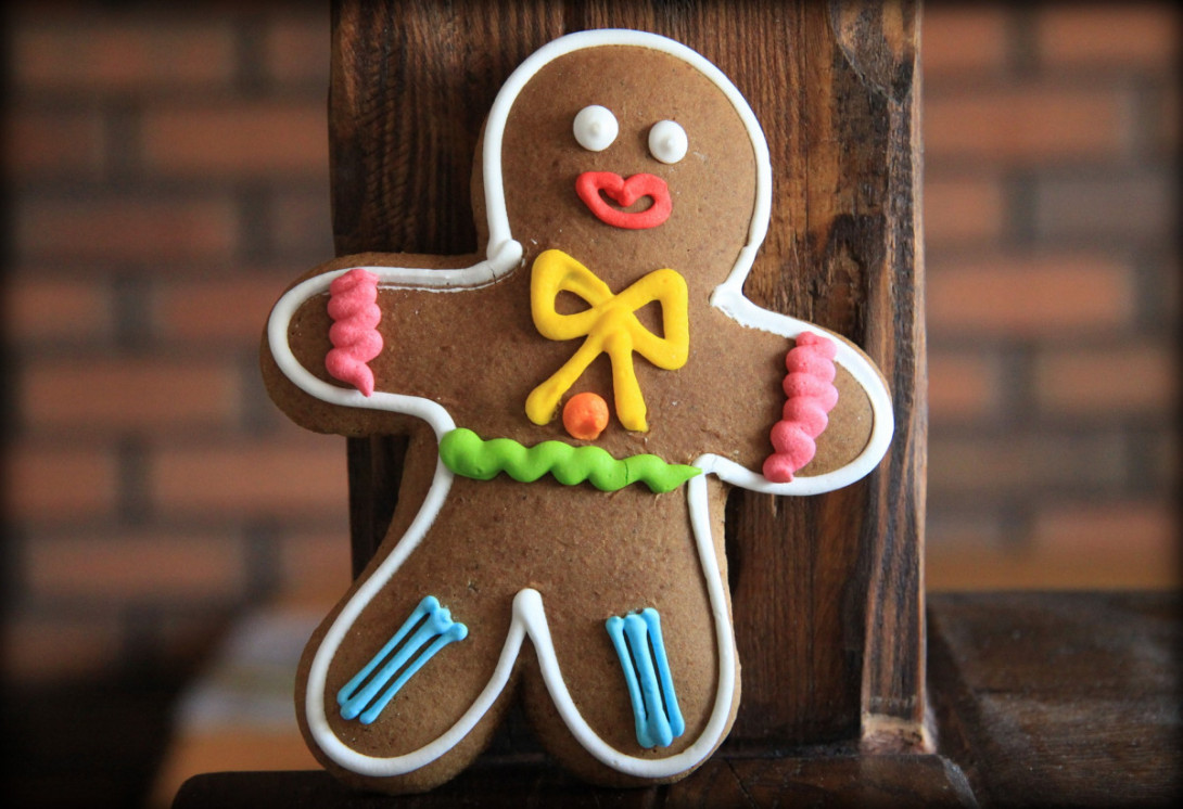 bunt verziertes Lebkuchenmännchen